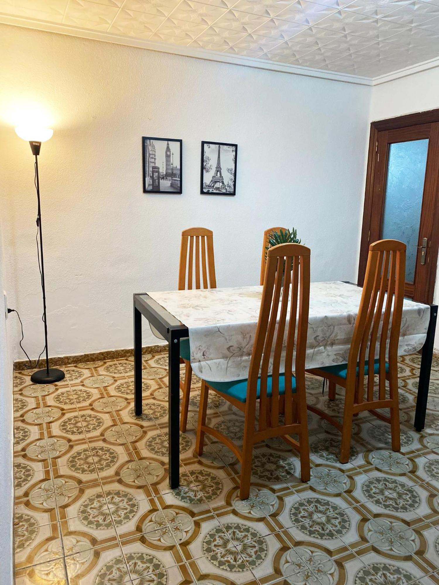 Valencia Well Located Shared Apartment 외부 사진